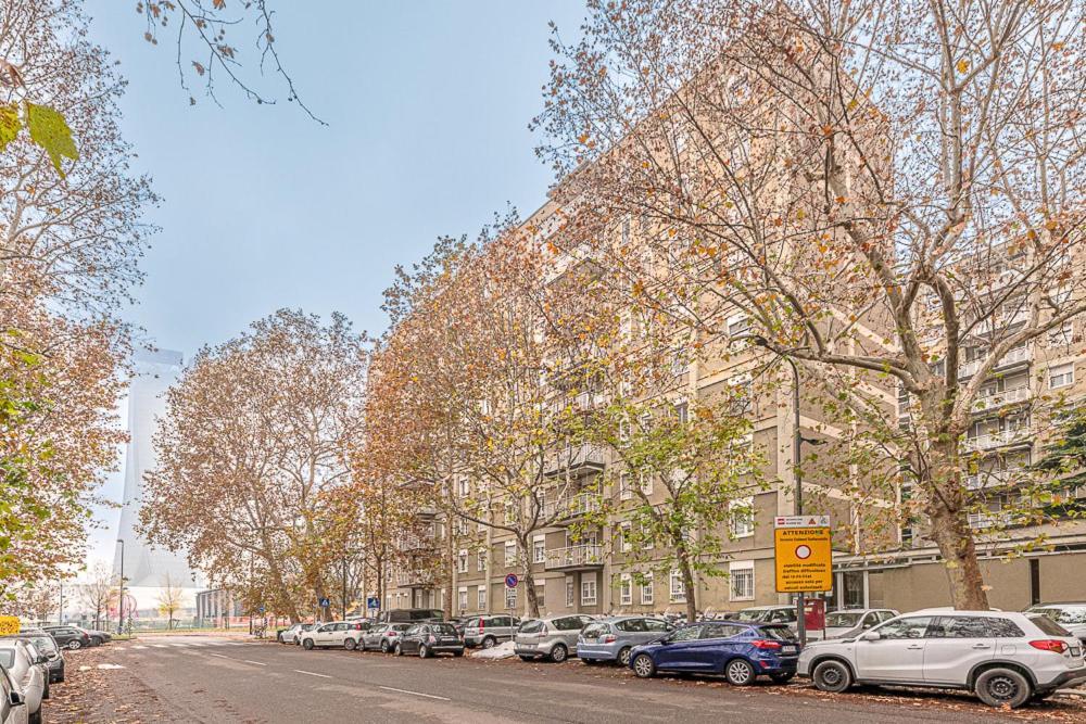Apartment Bright And Quiet Close To Fair Milan